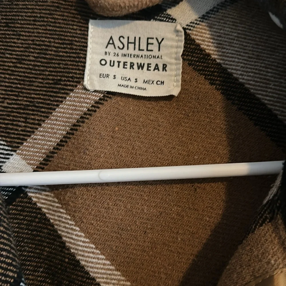 Ashley by 26 International Women’s Plaid Women's Jacket in Brown and Black - Picture 5 of 8